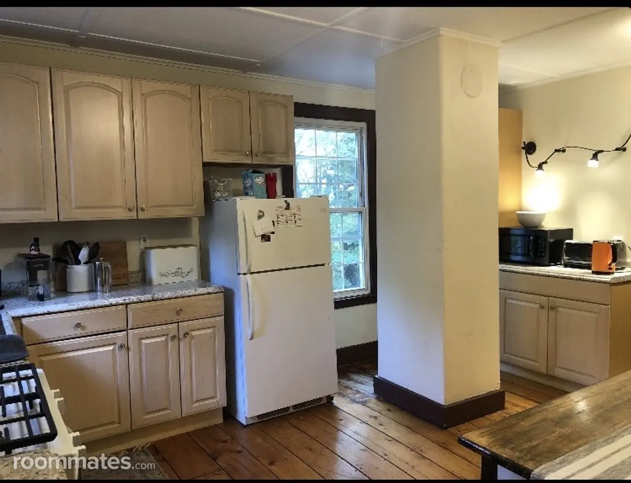 Profile photo 4 of 10