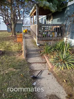 Room for rent in Rockford, IL $550, house