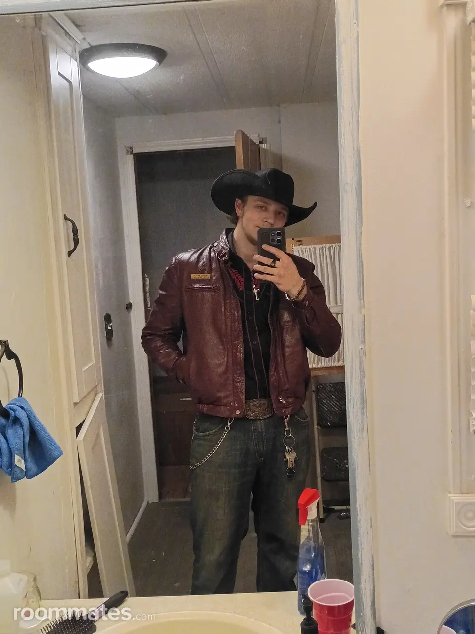 Profile photo 12 of 13