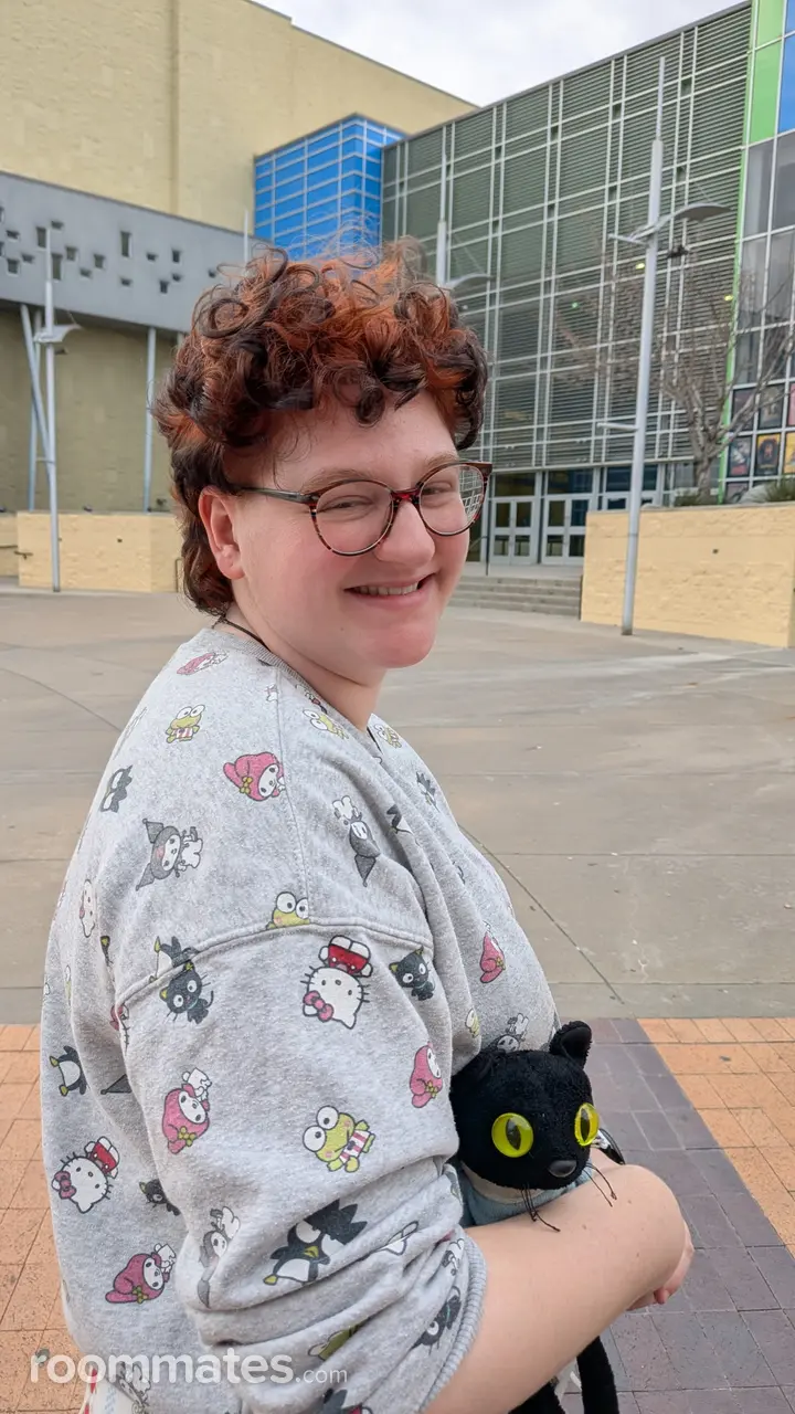 Profile photo 8 of 11