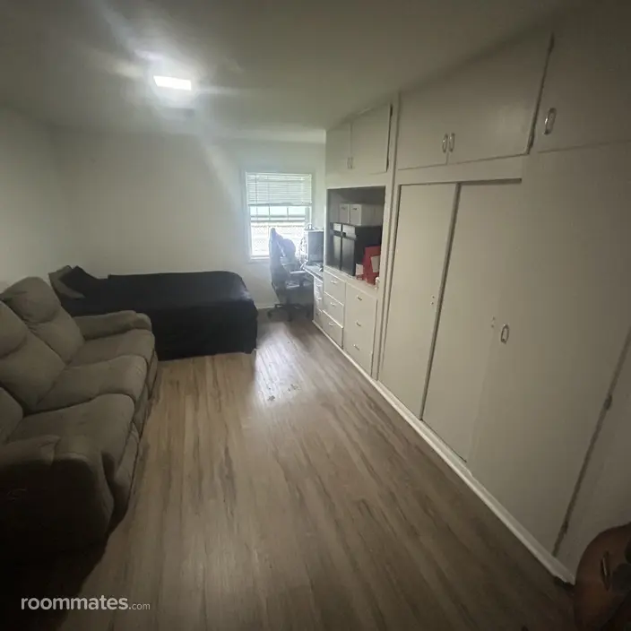 Room for rent in Portland, OR $700, house
