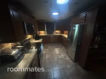 Room for rent in Portland, OR $700, house