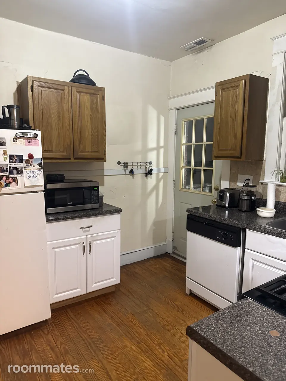 Profile photo 3 of 6