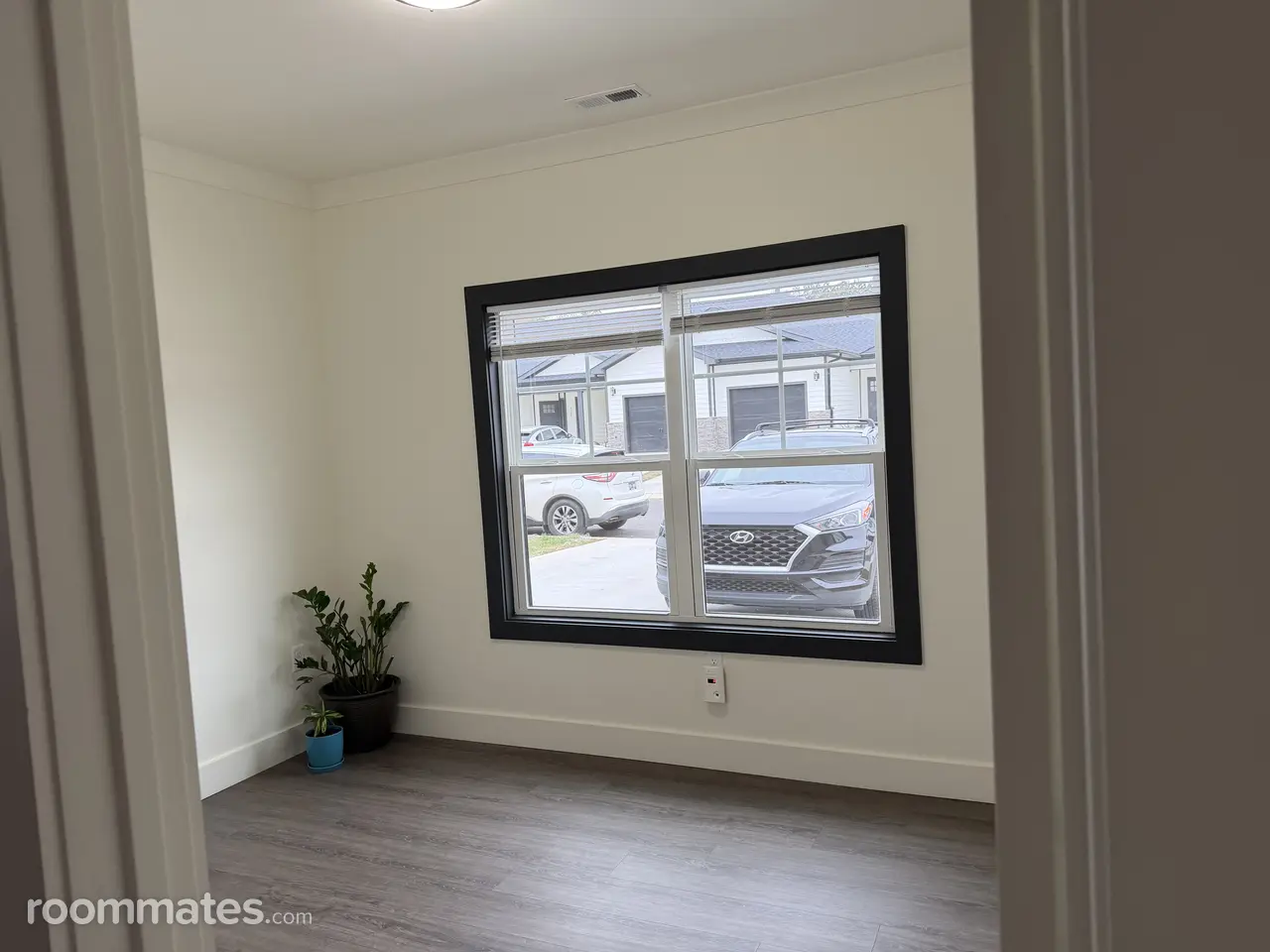 Profile photo 8 of 11