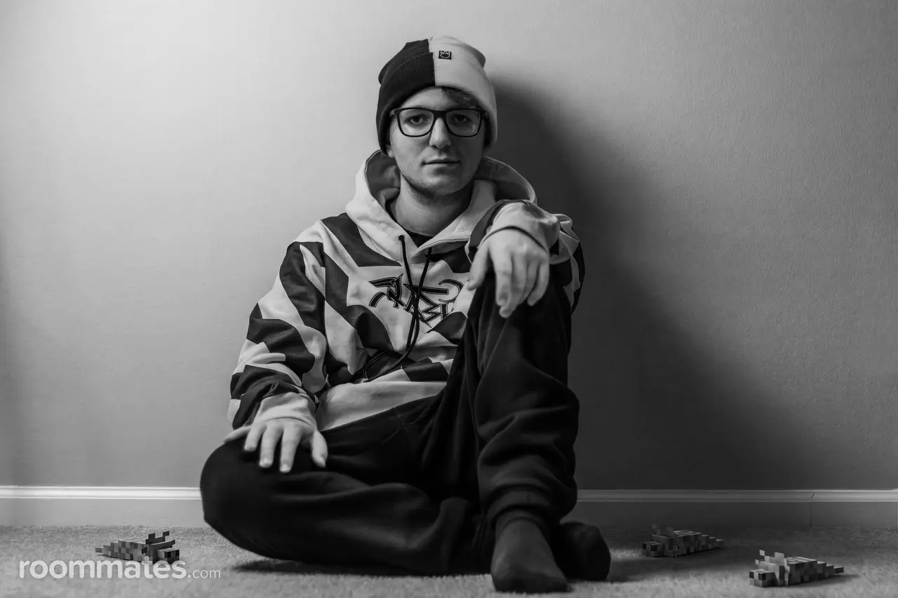 Profile photo 1 of 1