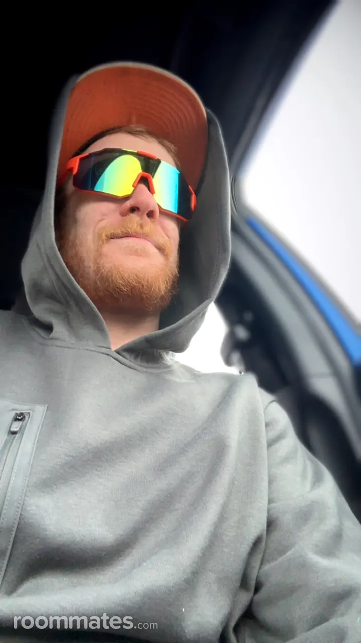 Profile photo 1 of 1