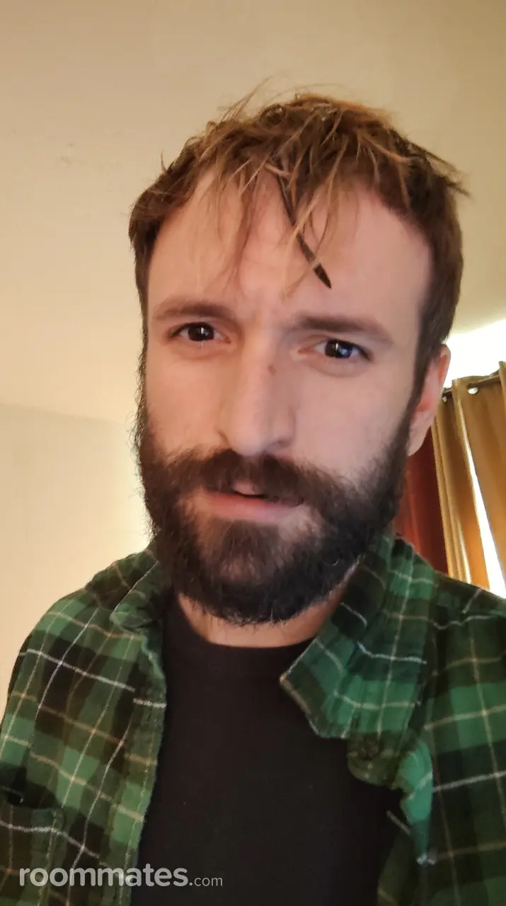 Profile photo 8 of 17