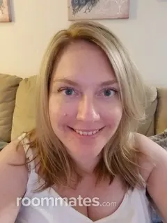 Roommate looking Geneva, IL, $1200