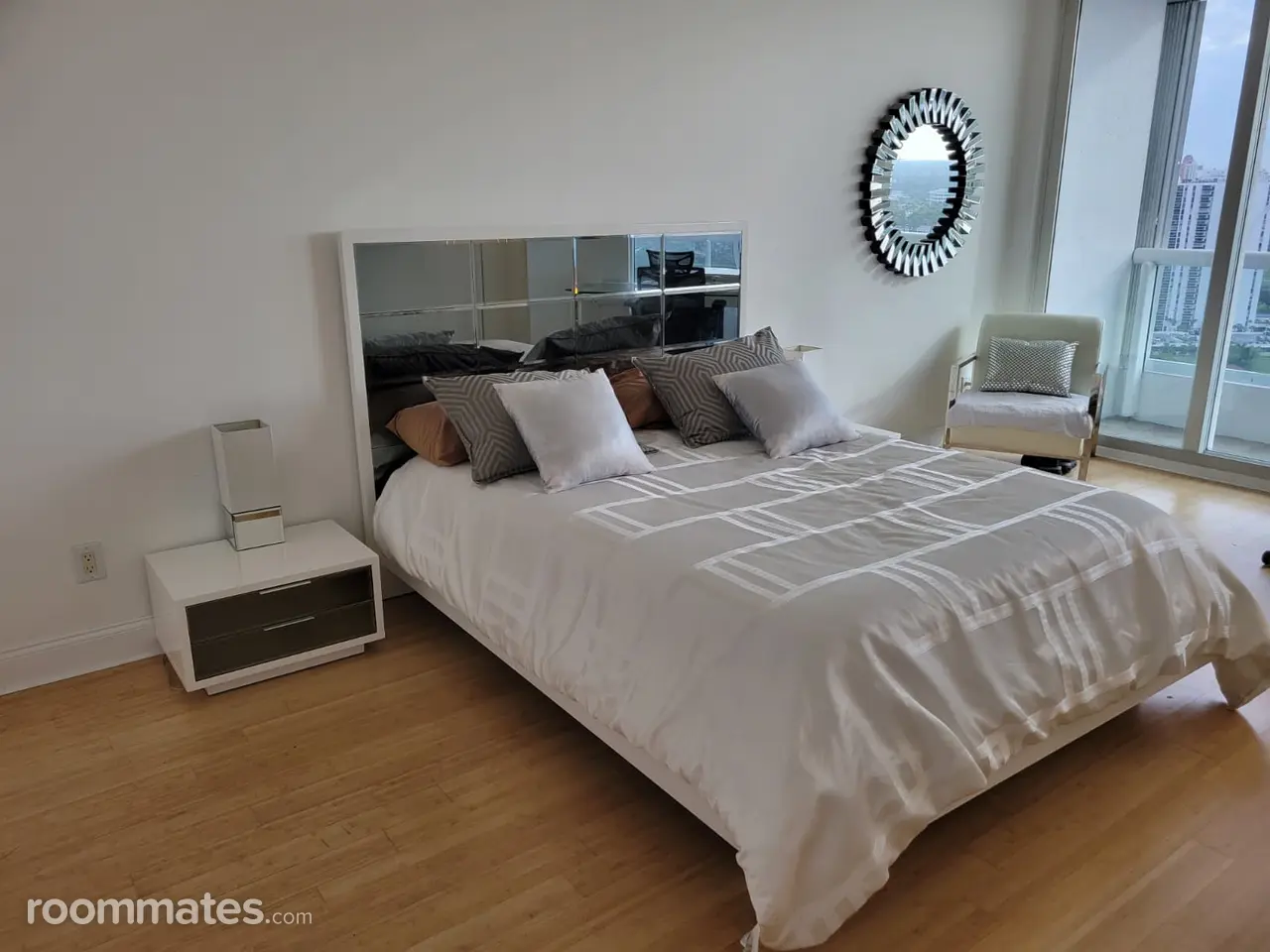 Profile photo 4 of 11