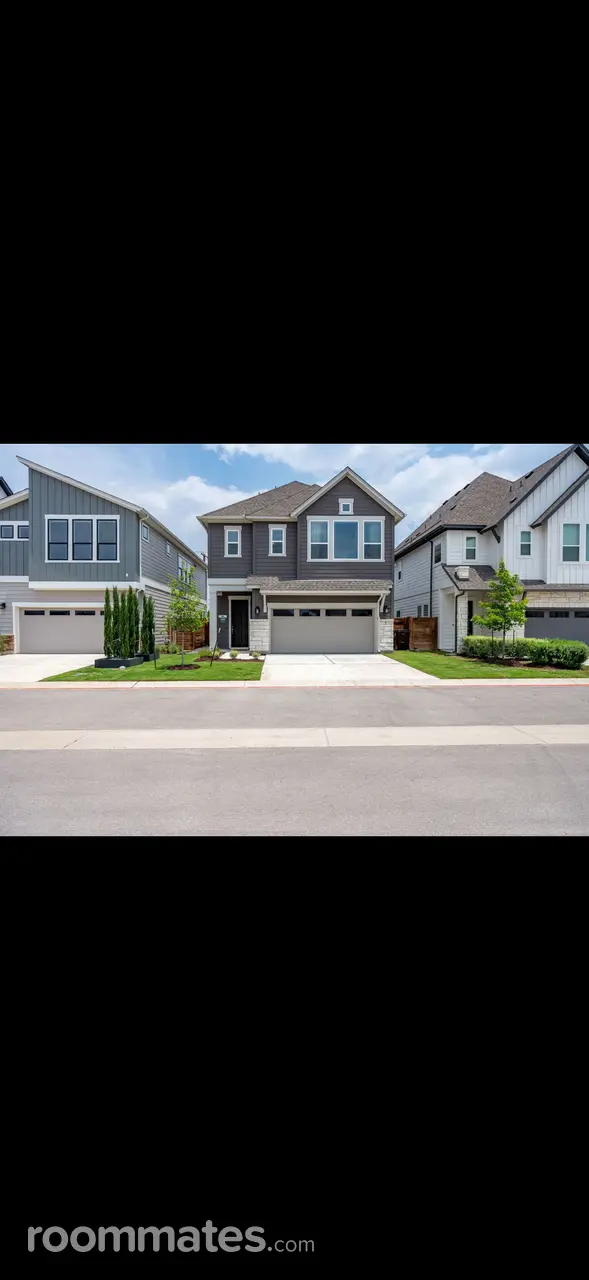 Profile photo 1 of 5