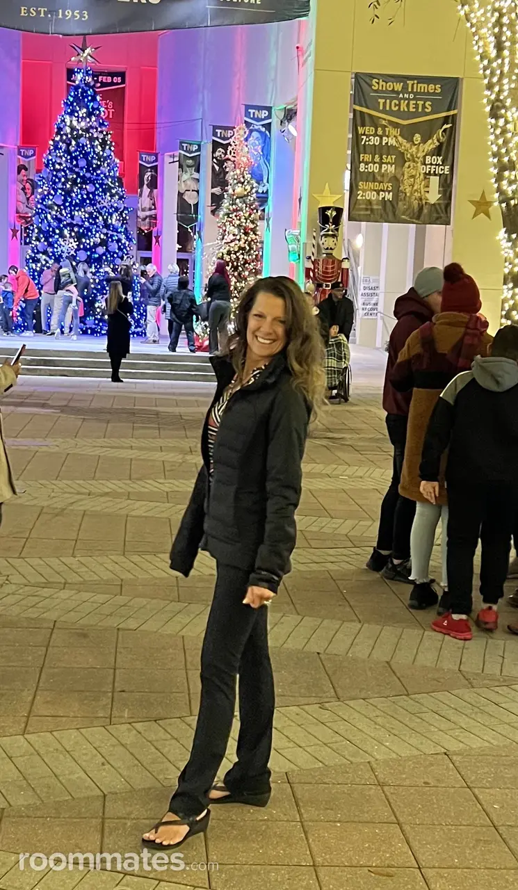 Profile photo 3 of 10