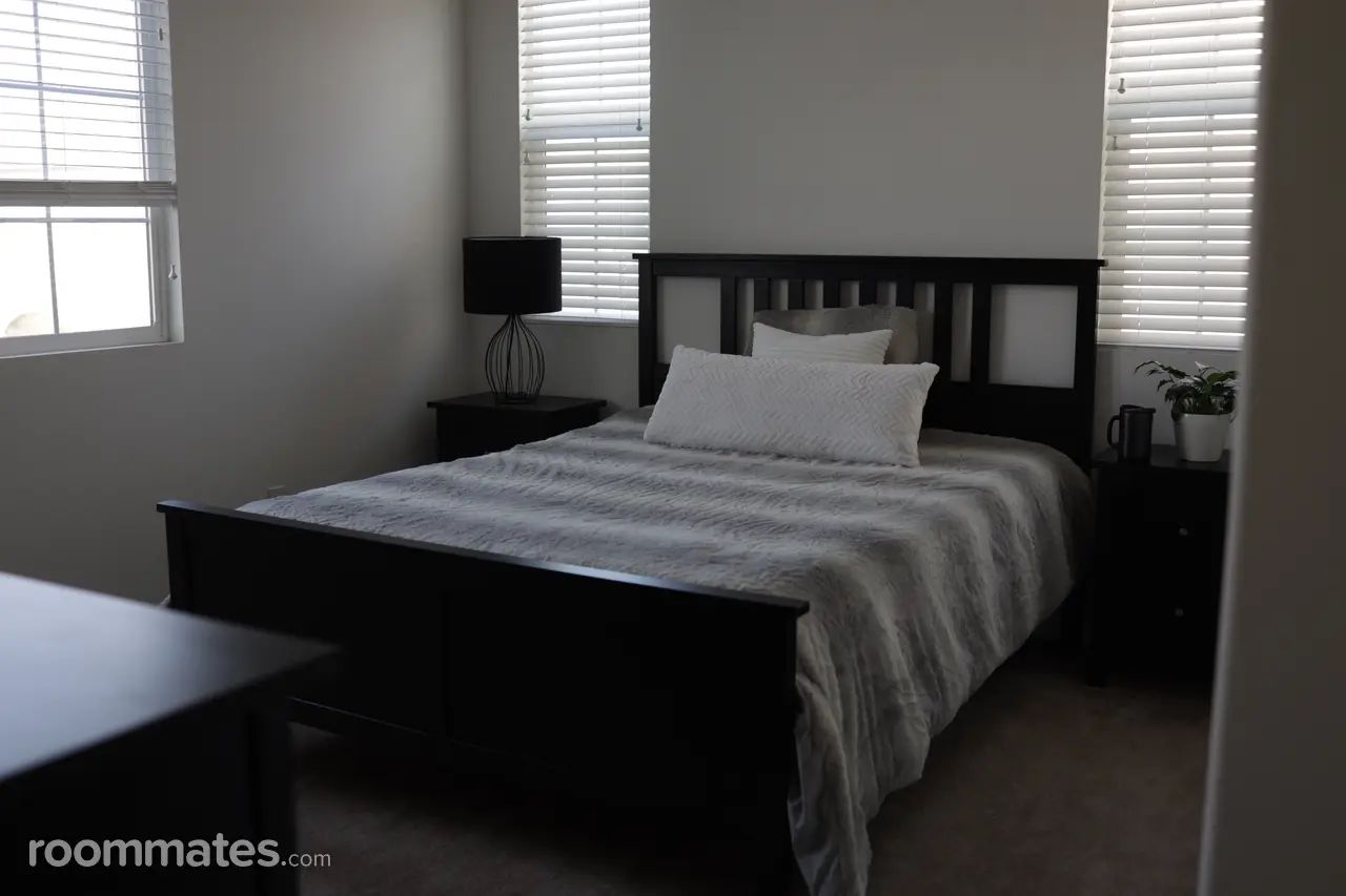 Profile photo 3 of 8