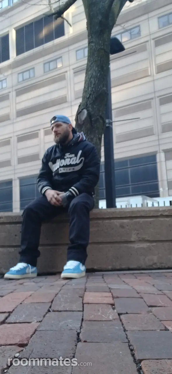 Profile photo 6 of 8