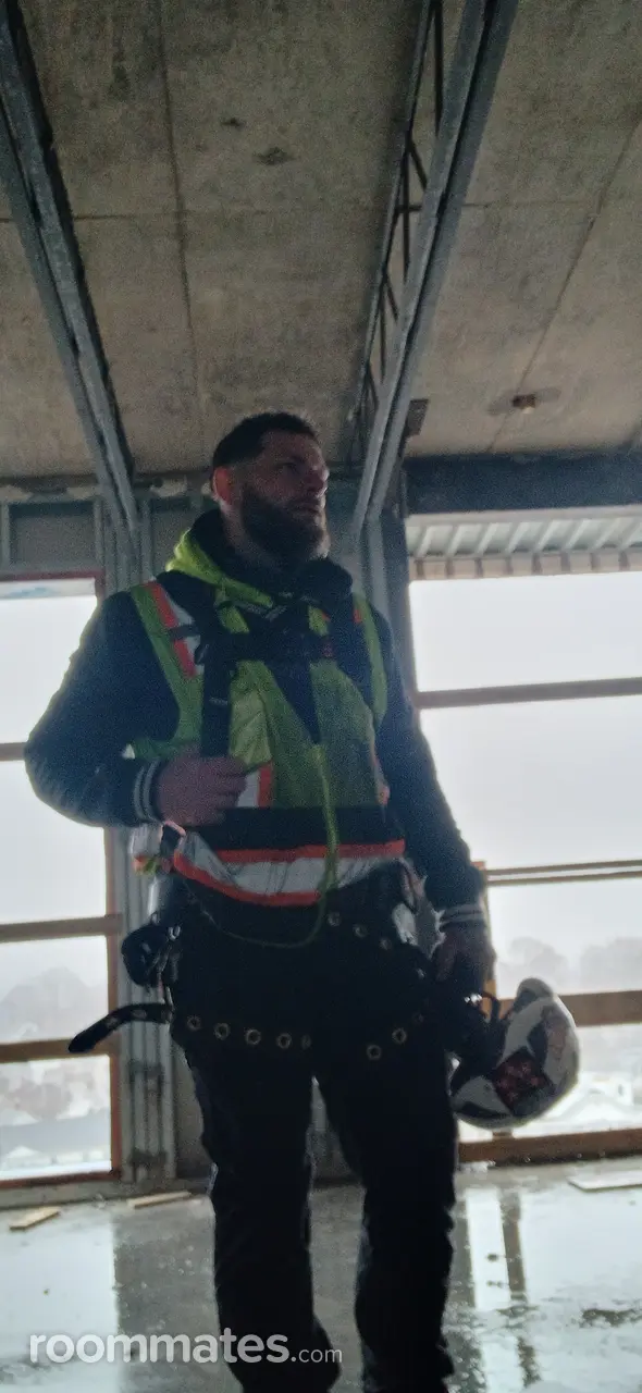 Profile photo 3 of 8