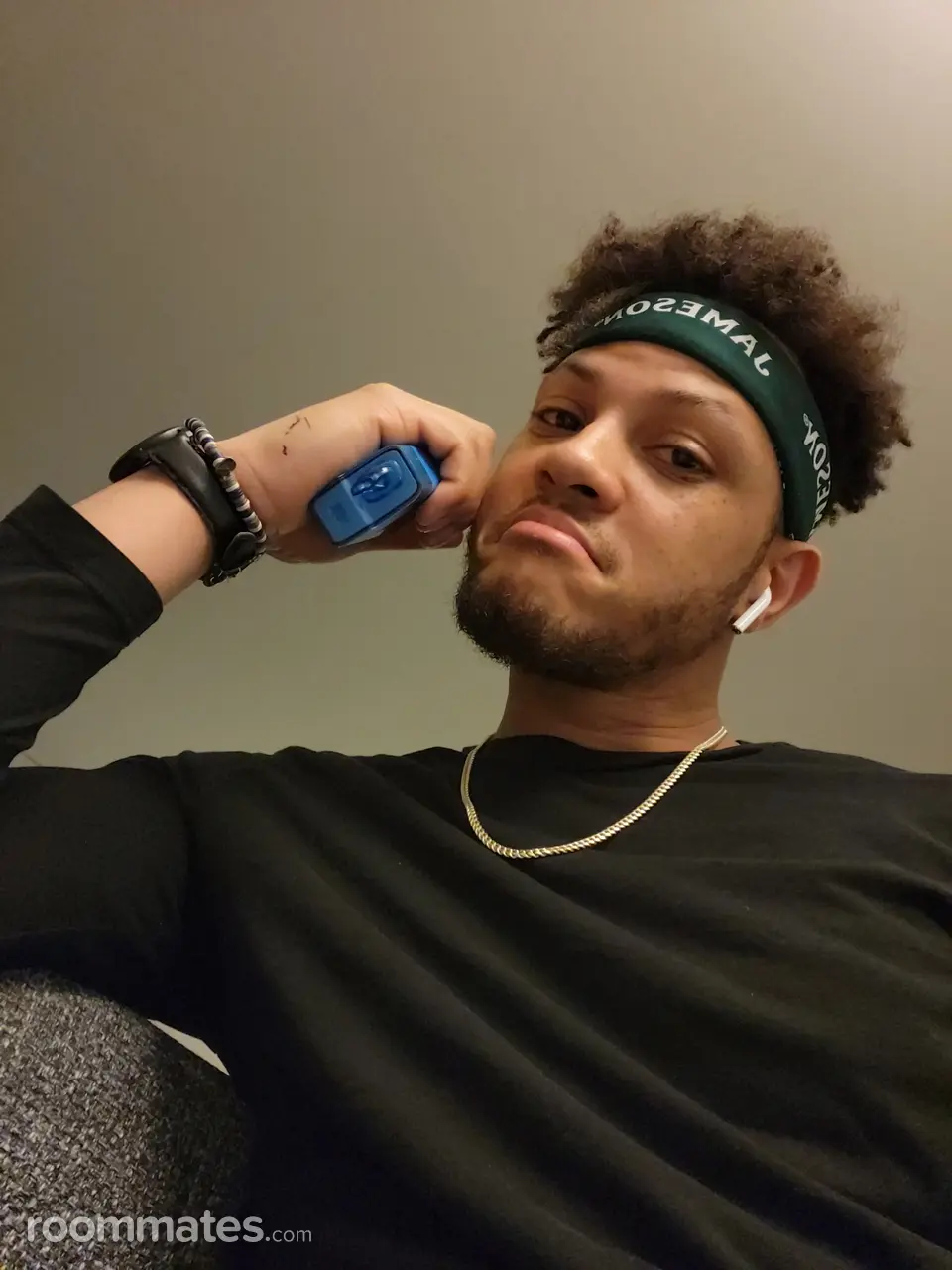 Profile photo 1 of 1