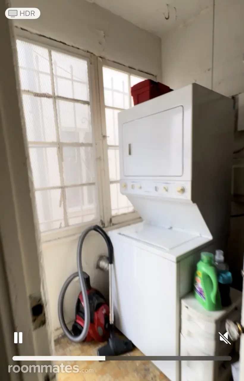 Profile photo 8 of 9