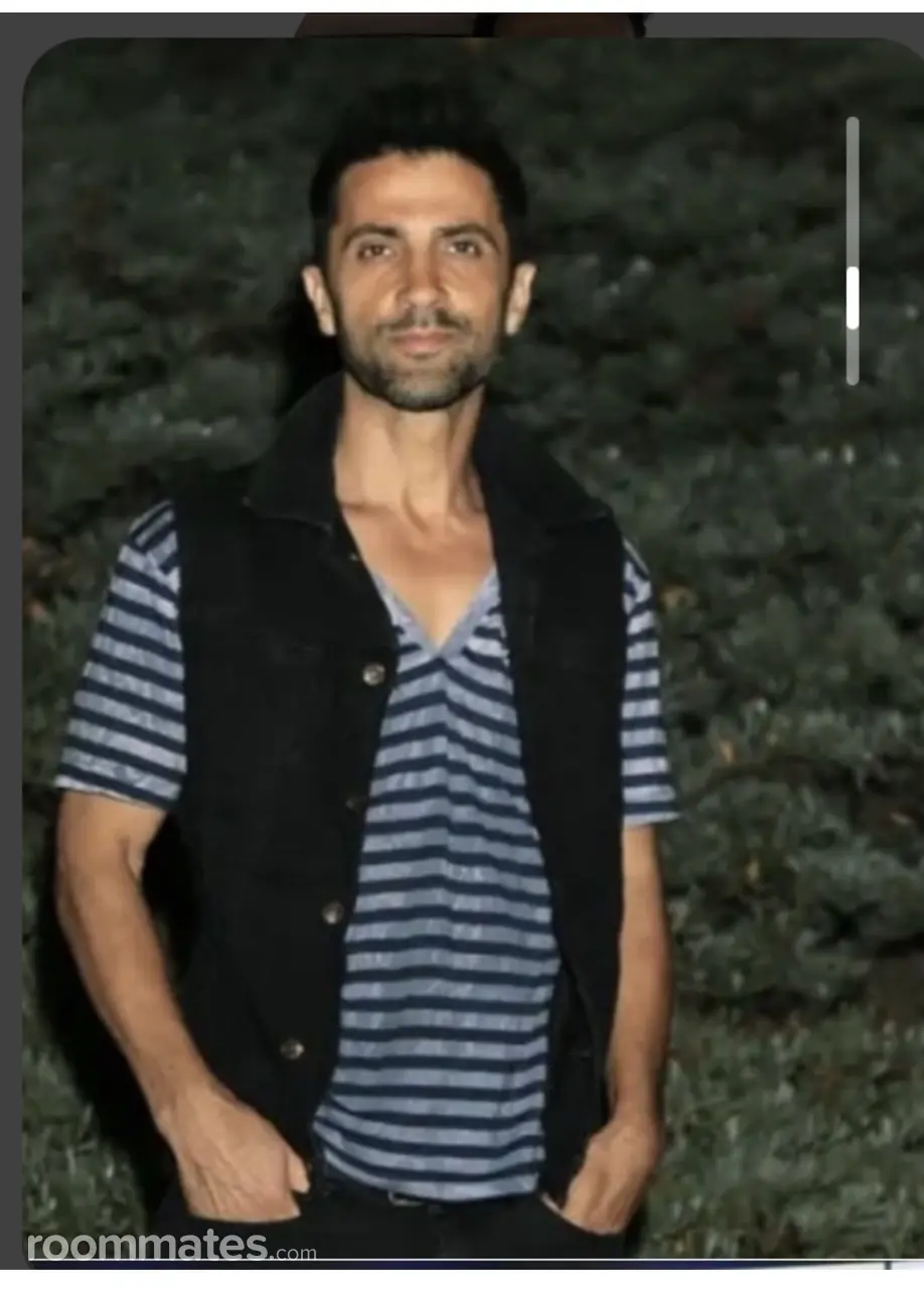 Profile photo 9 of 9