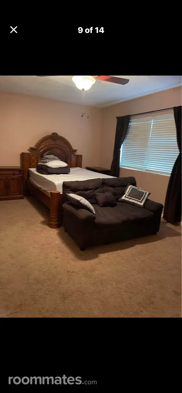 Profile photo 1 of 11