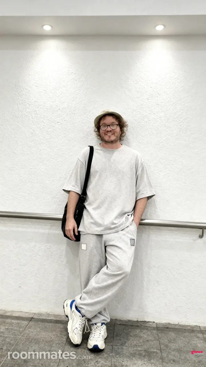 Profile photo 2 of 11