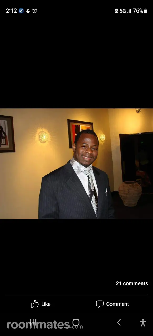 Profile photo 13 of 16