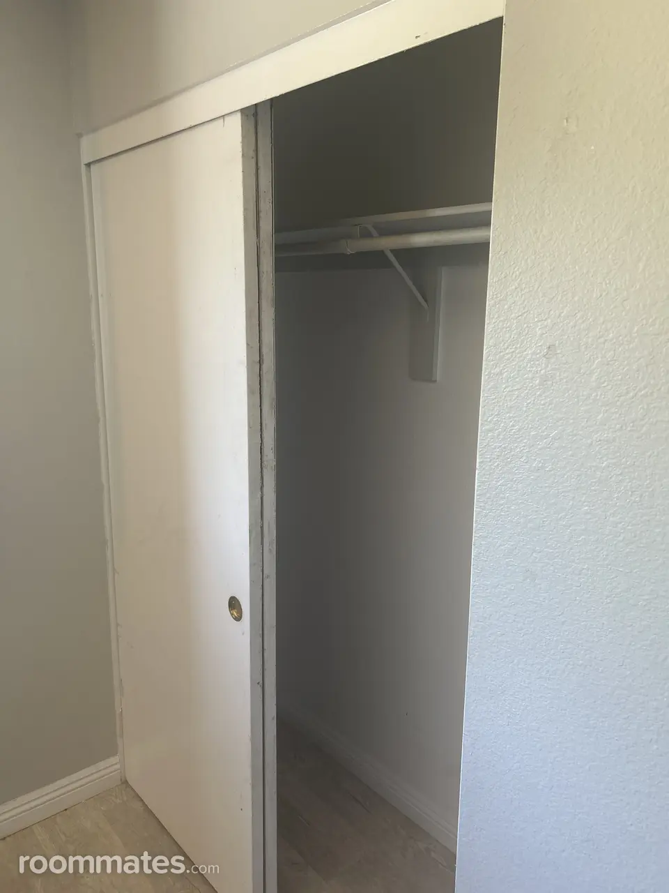 Profile photo 3 of 8