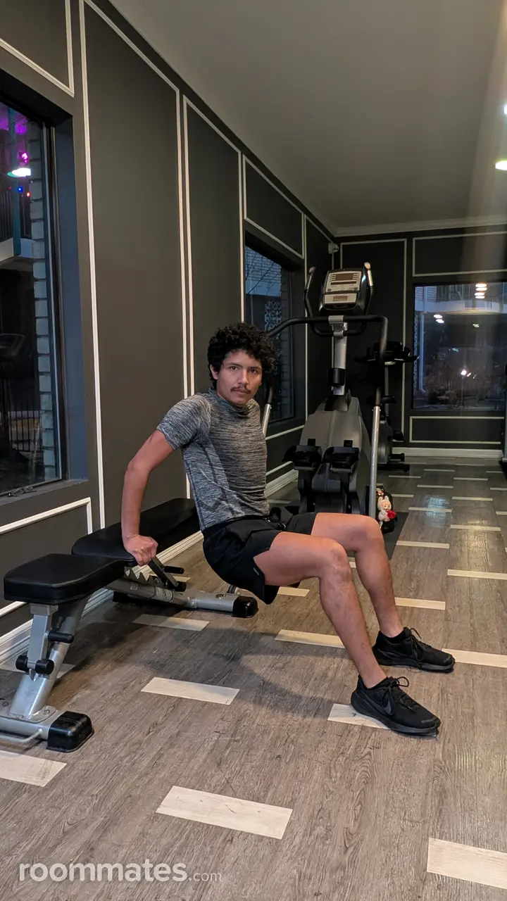 Profile photo 1 of 1