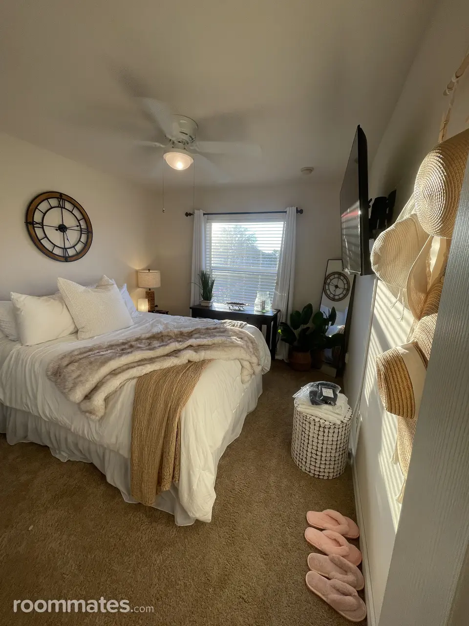 Profile photo 7 of 10