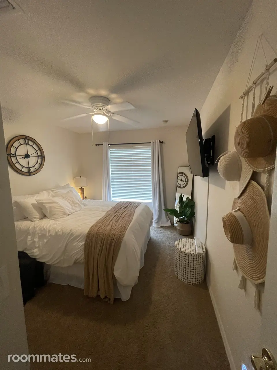 Profile photo 4 of 10