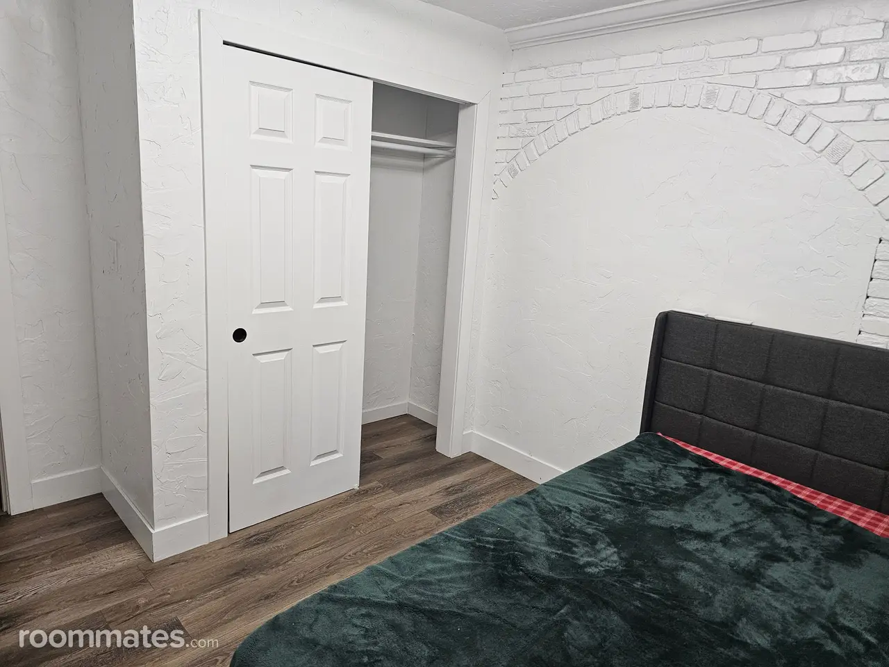 Profile photo 5 of 15