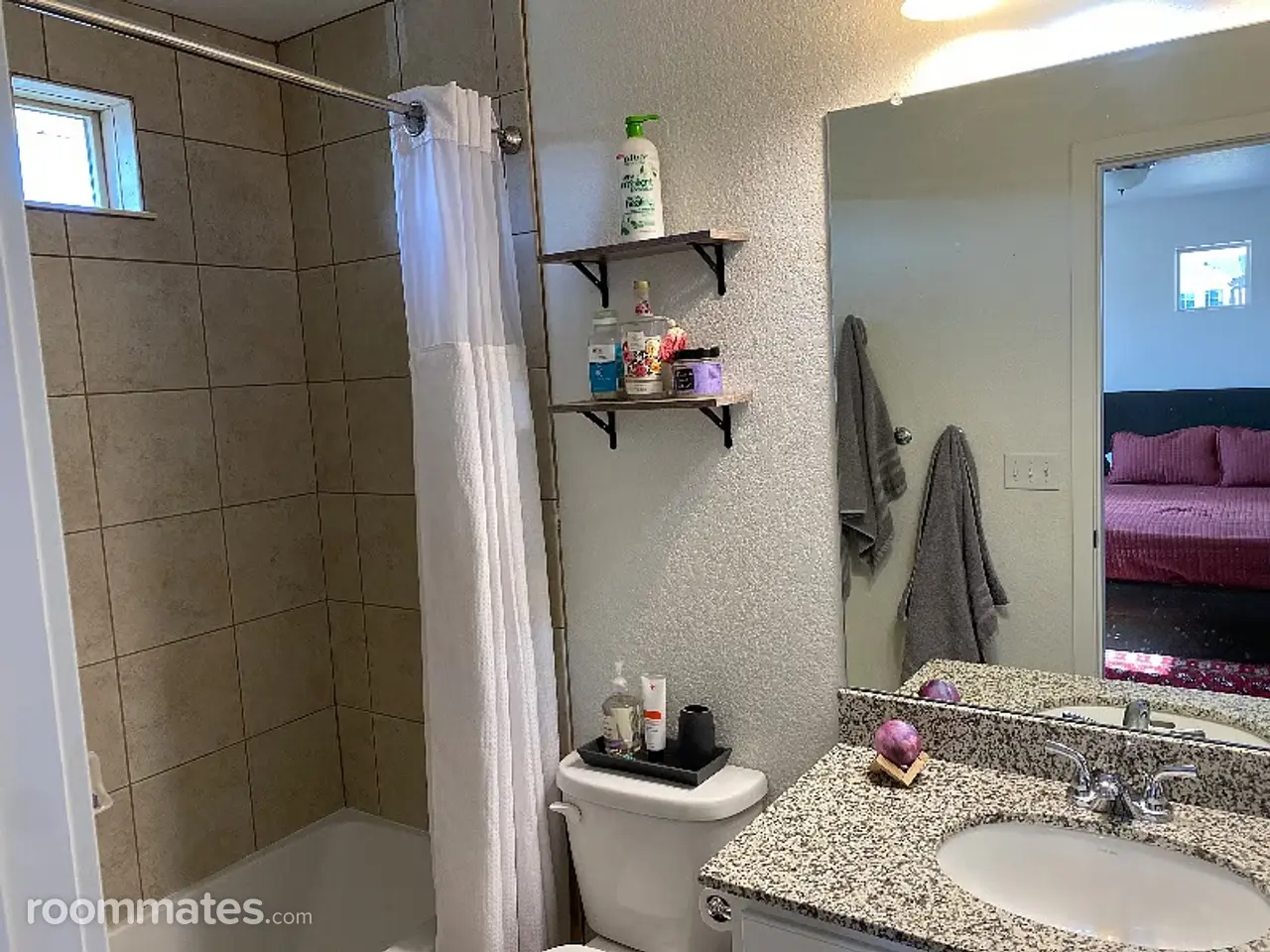 Profile photo 3 of 14