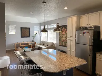 Room for rent in Castle Rock, CO $985, house