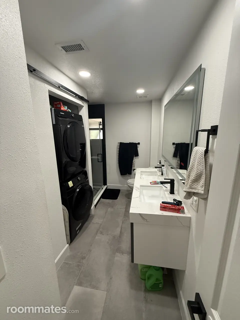 Profile photo 6 of 15