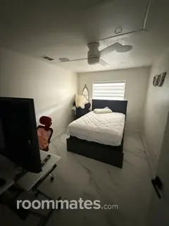 Room for rent in Tampa, FL $800, house