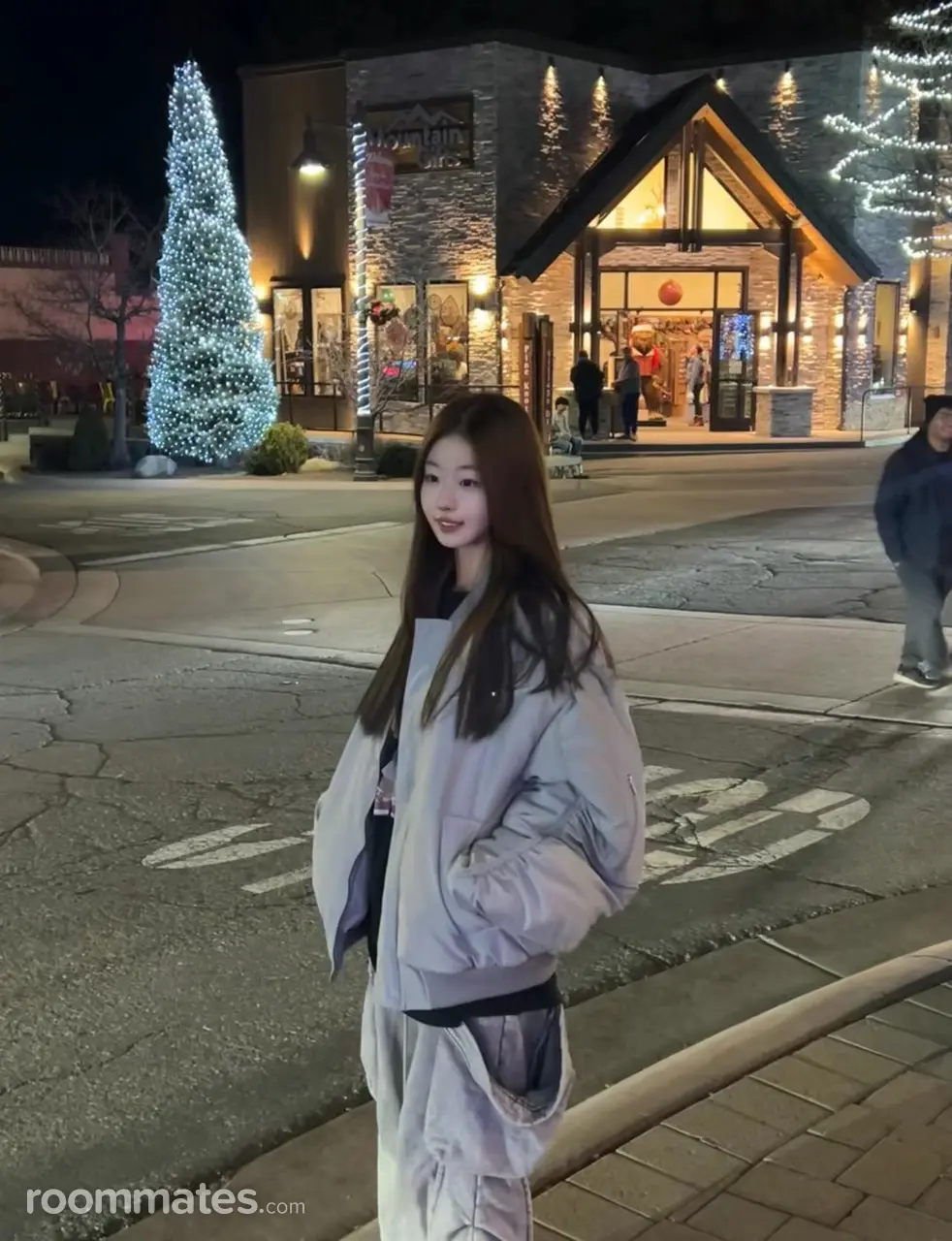 Profile photo 4 of 4