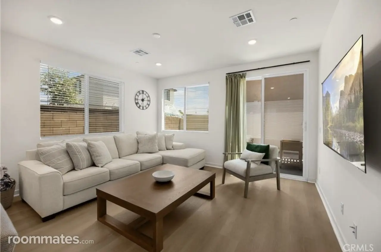 Profile photo 5 of 9