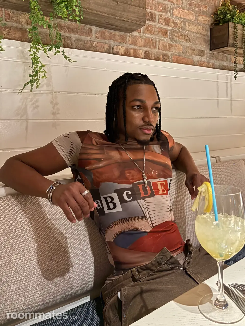 Profile photo 1 of 1