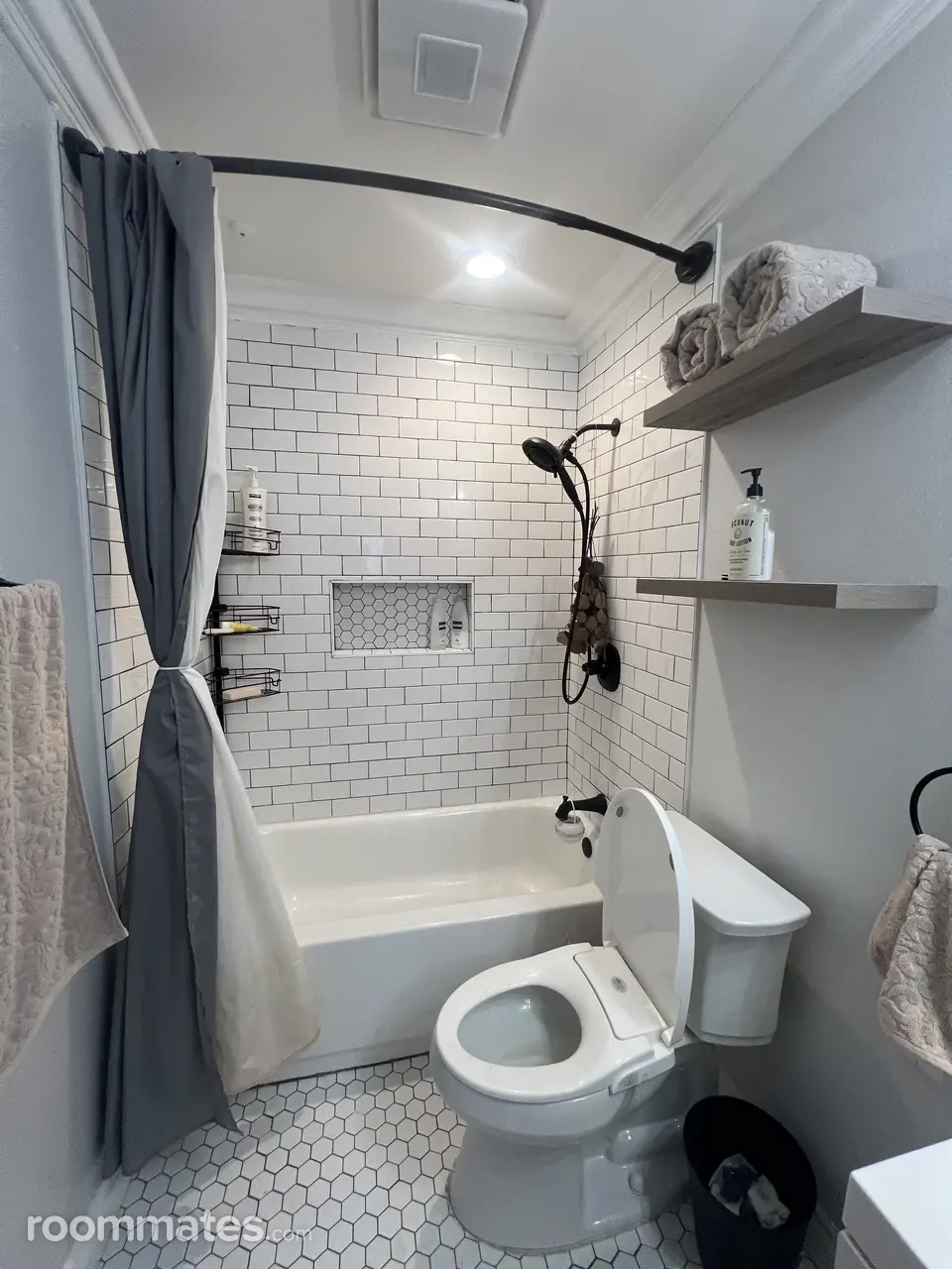 Profile photo 8 of 12