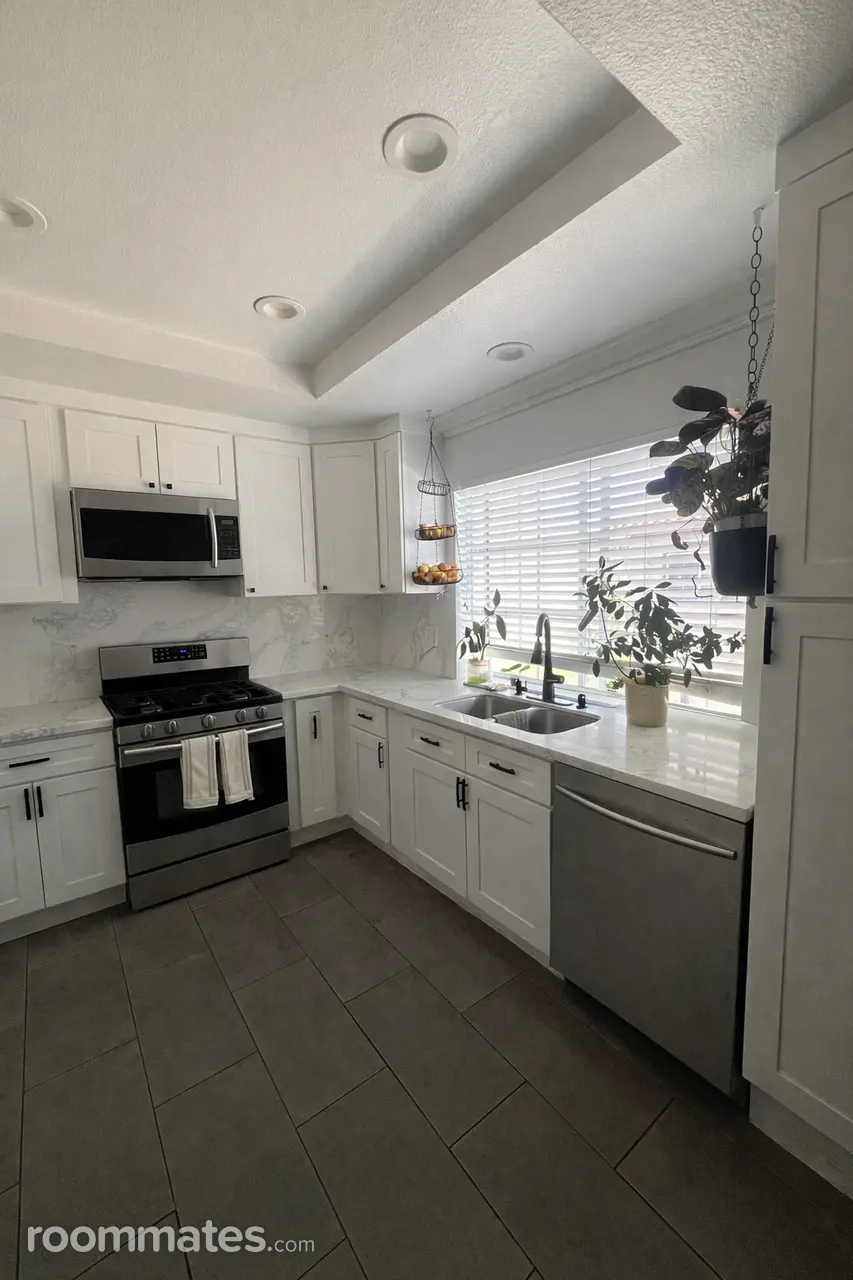 Profile photo 2 of 12