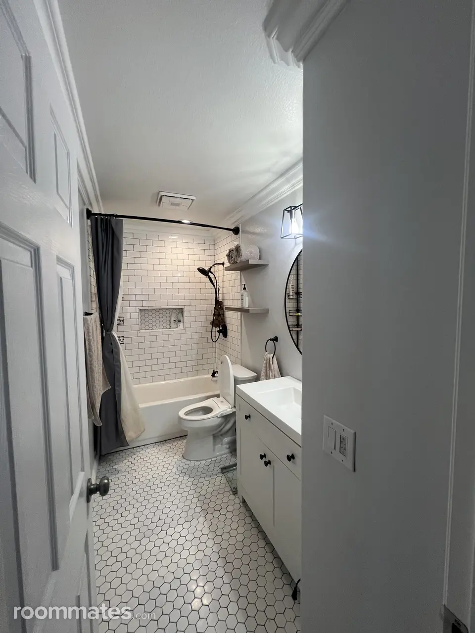 Profile photo 9 of 12