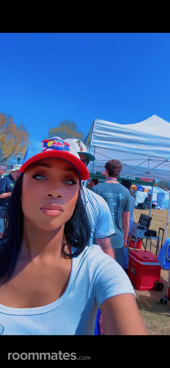 Profile photo 1 of 1