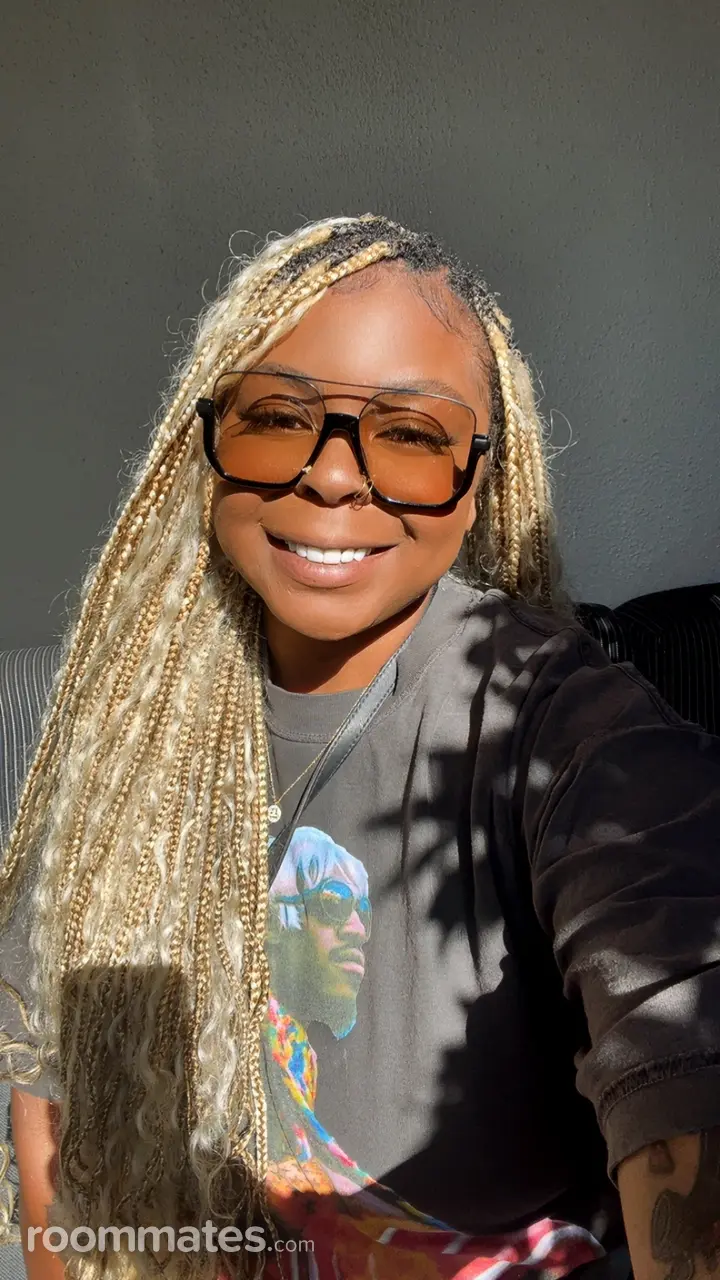 Profile photo 1 of 1