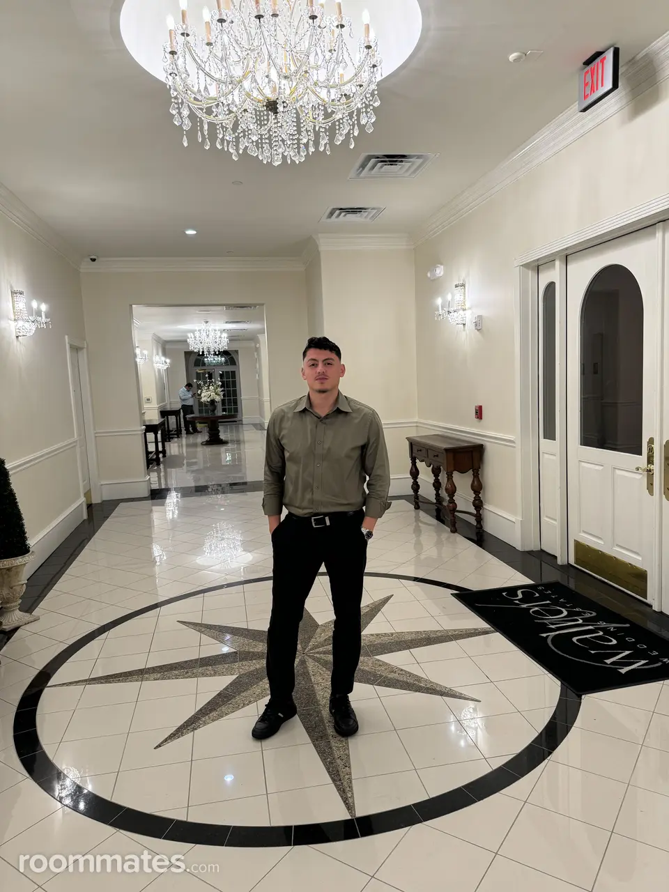 Profile photo 1 of 1