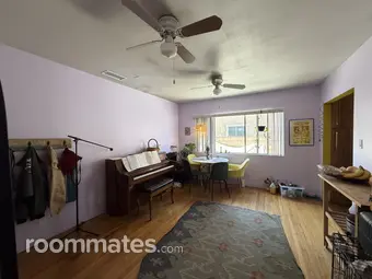 Room for rent in Los Angeles, CA $1500, house