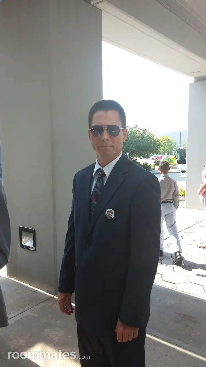 Profile photo 1 of 2