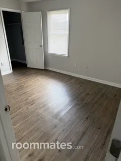 Room for rent in Athens, GA $850, condo