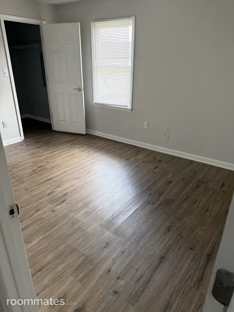 Profile photo 4 of 6