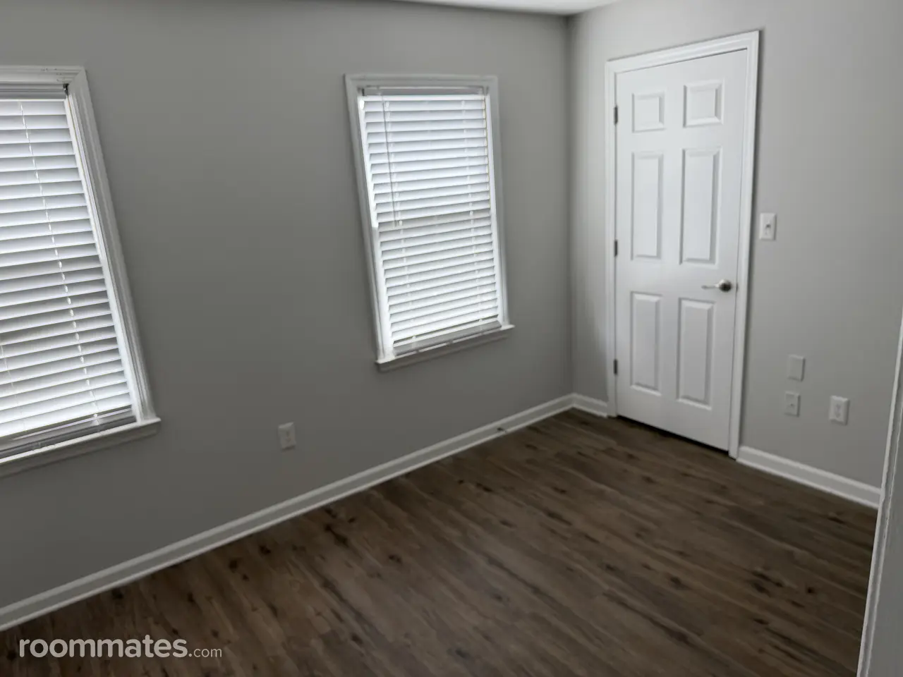 Profile photo 1 of 6