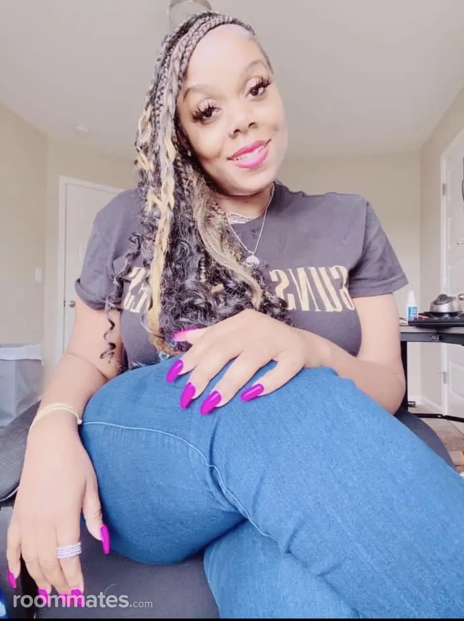 Profile photo 6 of 6