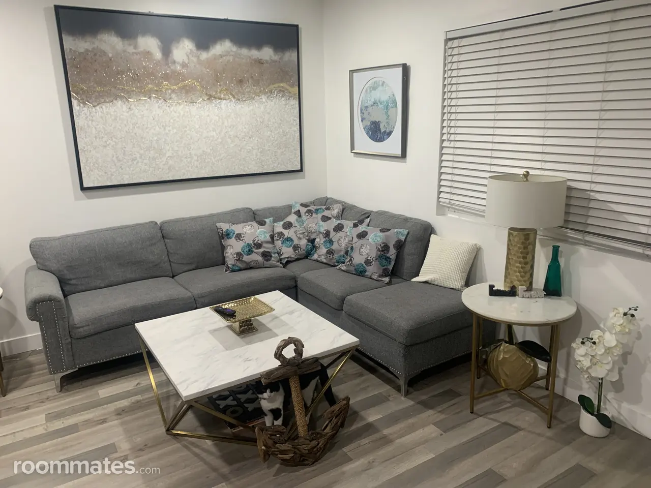 Profile photo 6 of 9