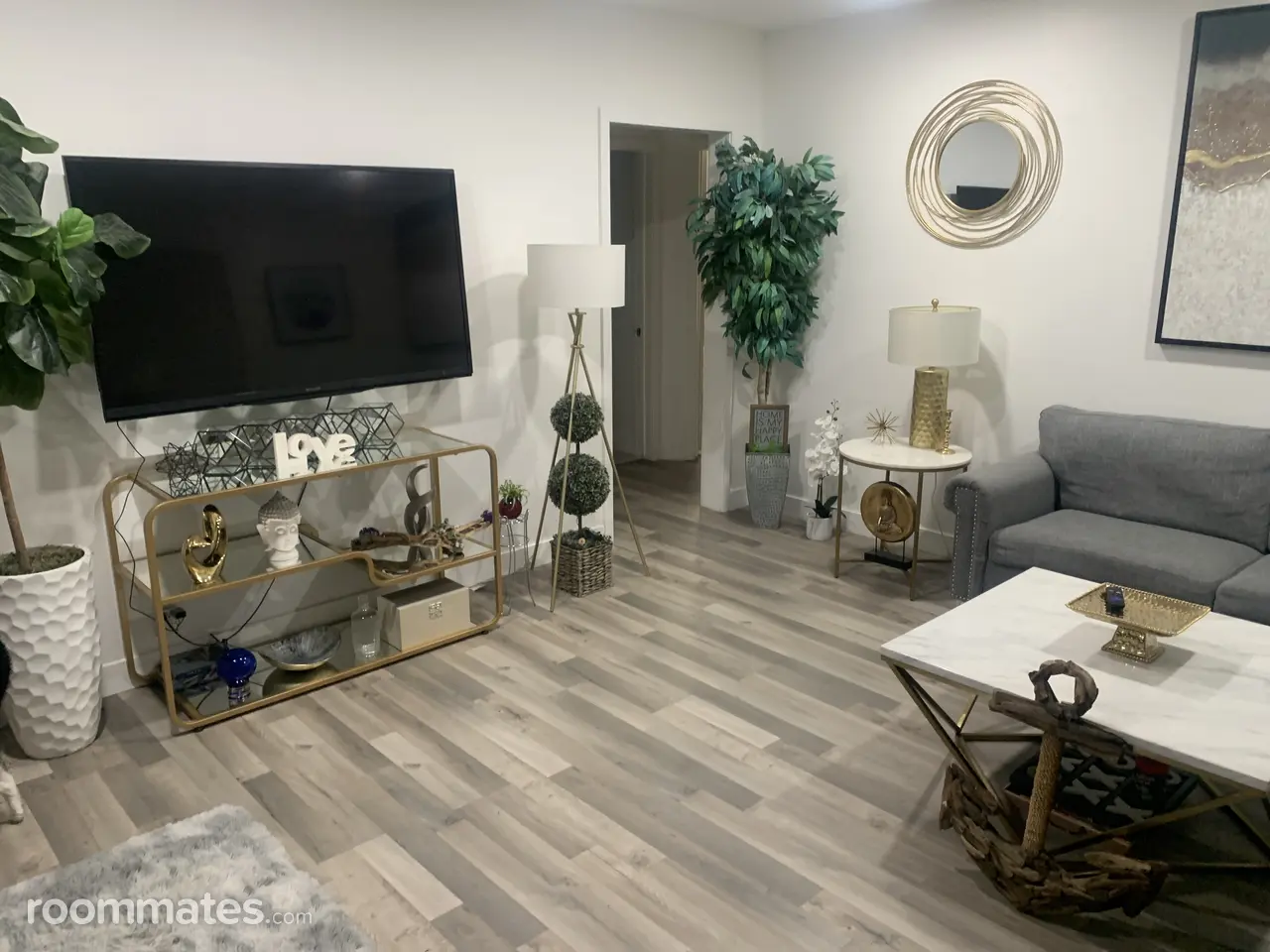 Profile photo 7 of 9